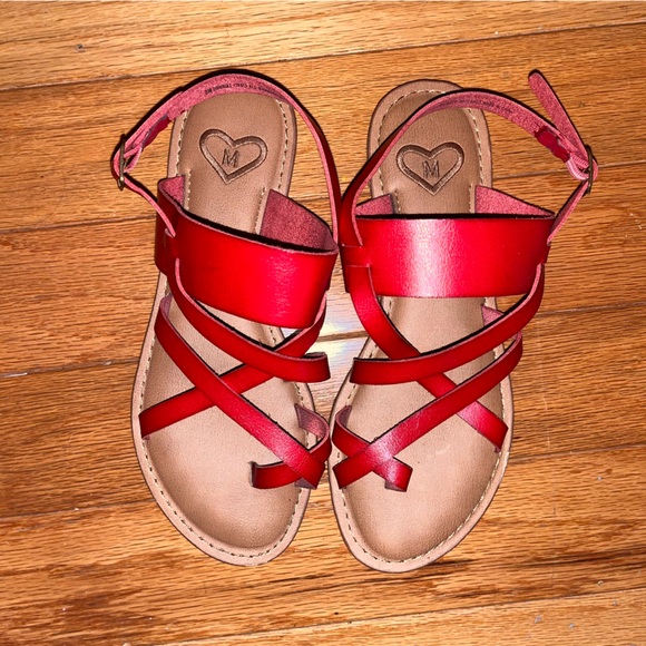 Madeline Devine Sandals - Picture 5 of 9